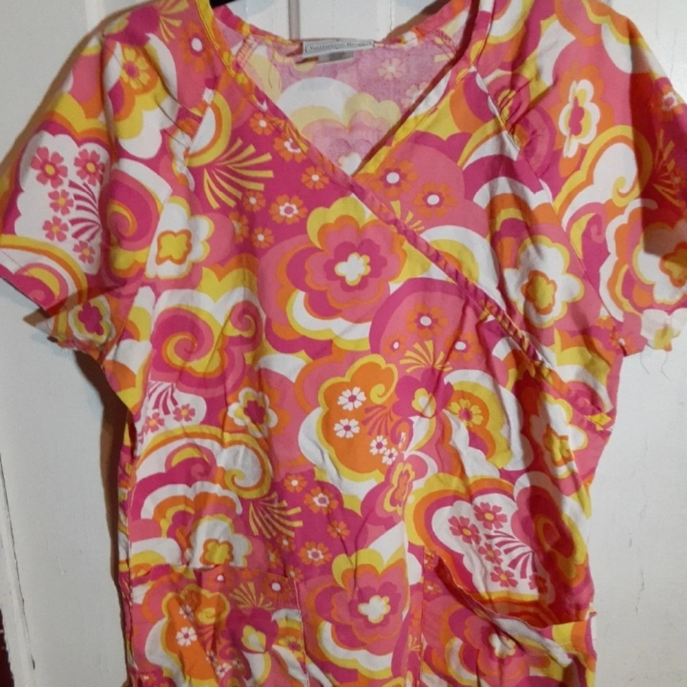 Scrub top